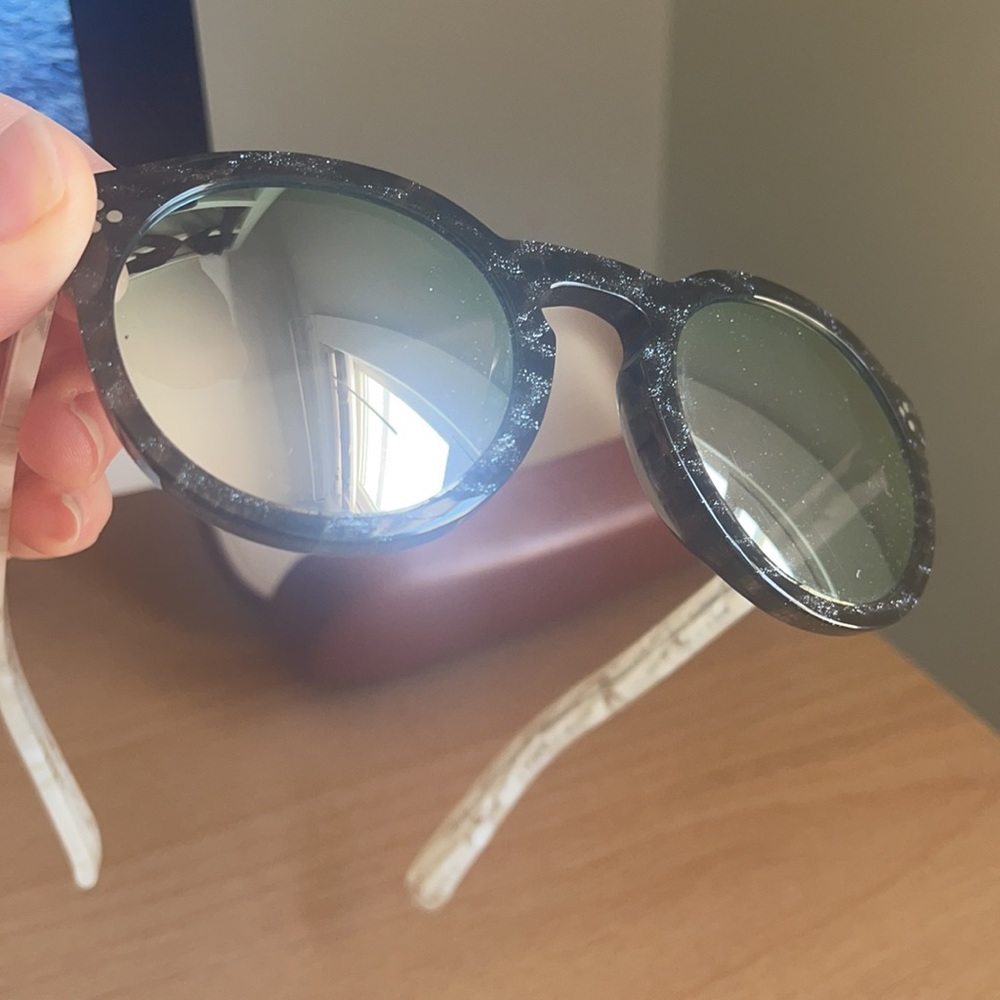 Illesteva sunglasses